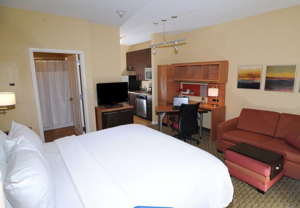 Towneplace Suites By Marriott Monroe Exterior photo