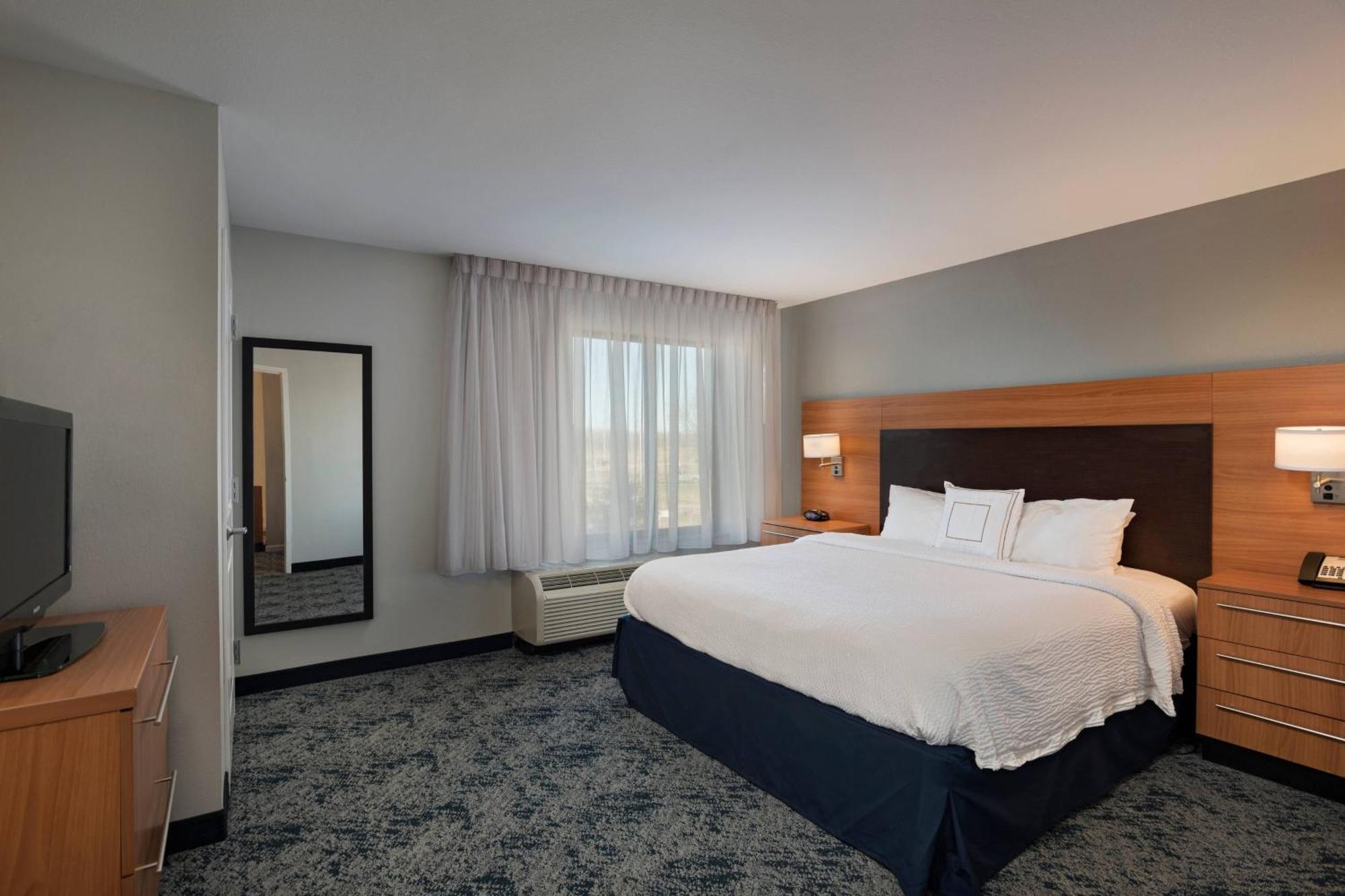 Towneplace Suites By Marriott Monroe Exterior photo