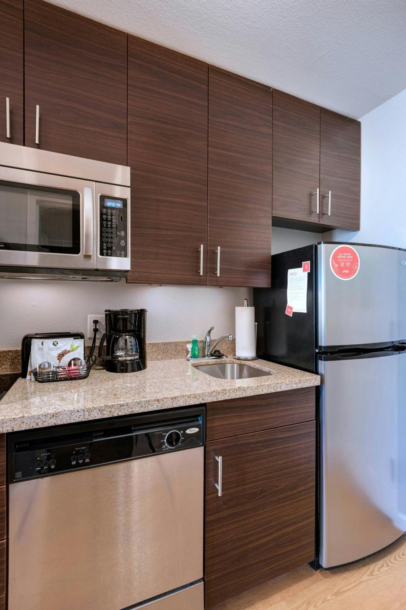 Towneplace Suites By Marriott Monroe Exterior photo